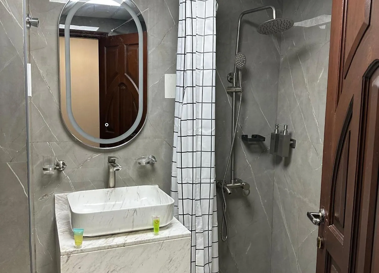 Aygro Hotel Dubai 2*,