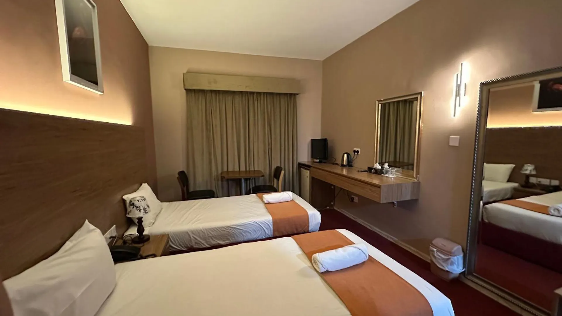 Aygro Hotel Dubai 2*,